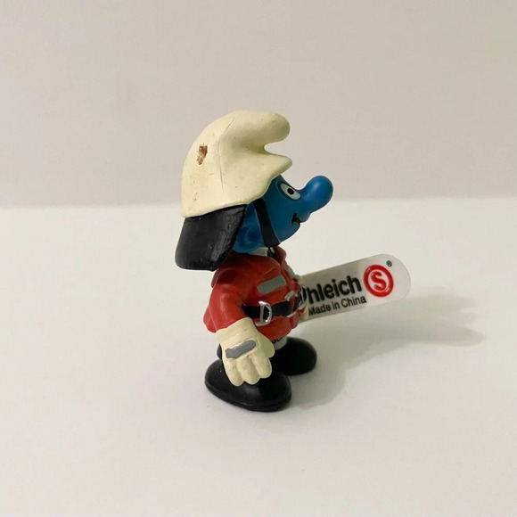 Vintage Smurfs Fireman Firefighter Figure Peyo PVC Toy Figurine - Picture 4 of 13